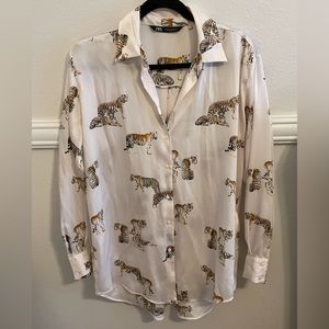 ZARA - Tiger Button-Up Blouse🖤